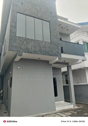 4bdrm Duplex in Omole Estate Phase 1, Berger for sale