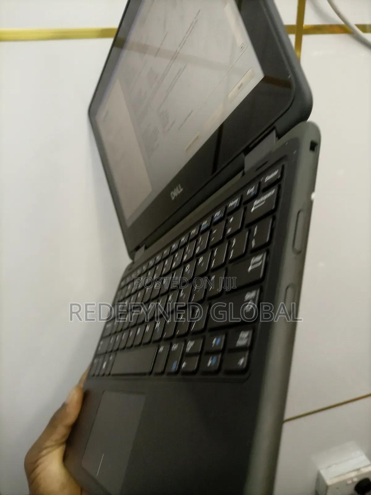 Laptop Dell Latitude 3189 4GB Intel Celeron SSD 128GB