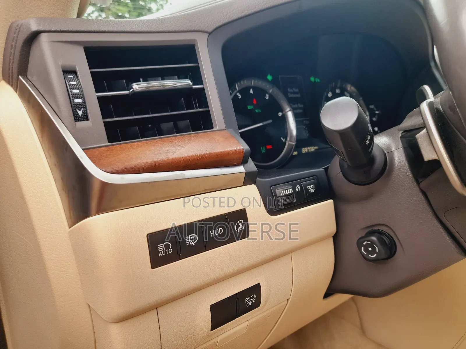 Lexus LX 570 AWD 2017 White