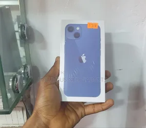 New Apple iPhone 13 128 GB Blue