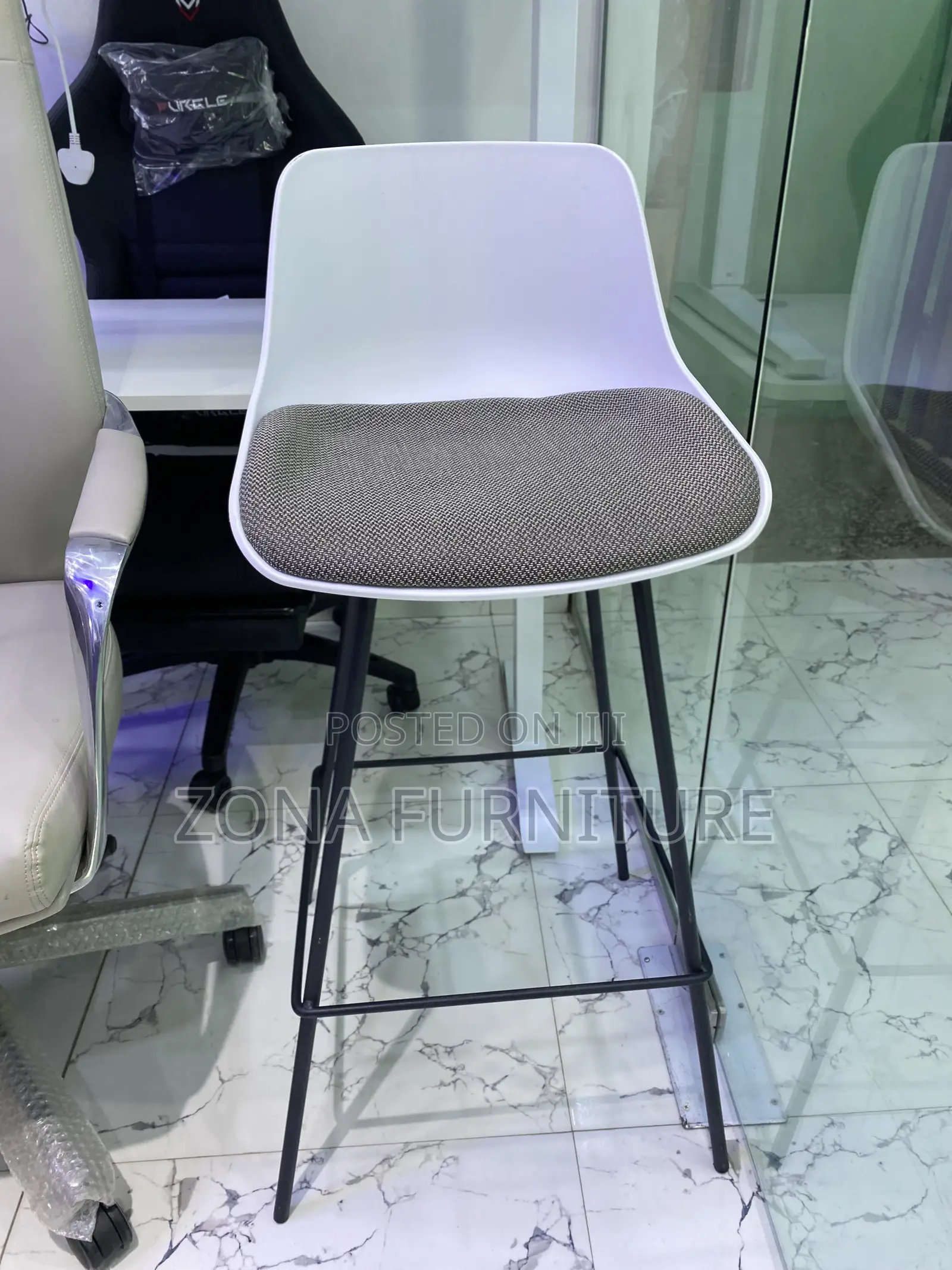 New Model Foreign Design Super Solid High Bar Stool (High Land)
