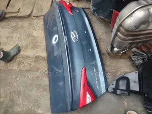 Booth Hyundai Sonata 2017
