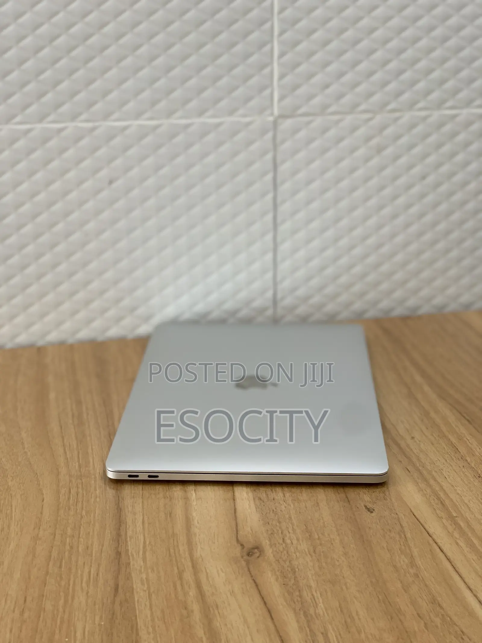 Laptop Apple MacBook Pro 2016 8GB Intel Core I5 SSD 256GB