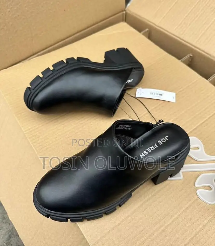 Quality Stock Flat Shoes