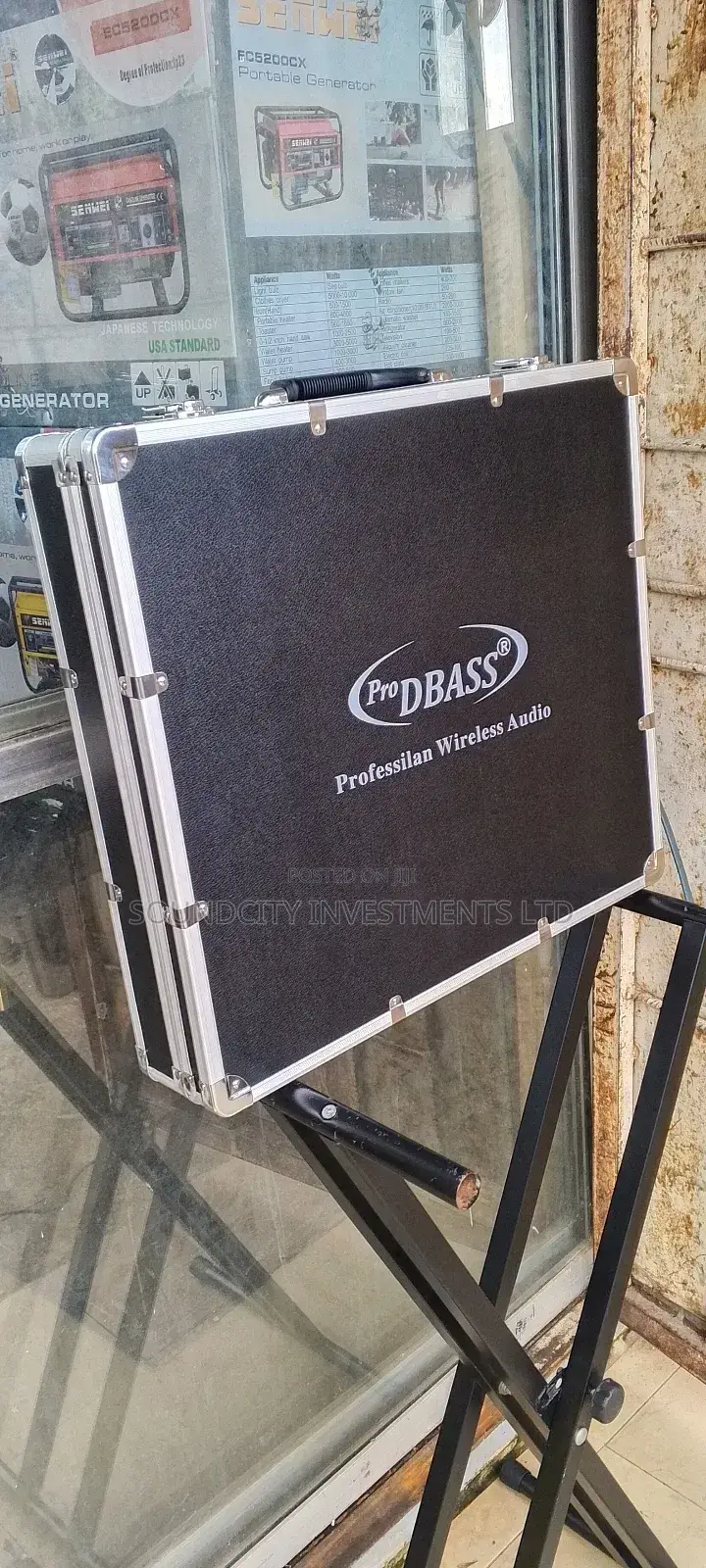 Dbass  Sr-185 Digital Wireless Microphone.