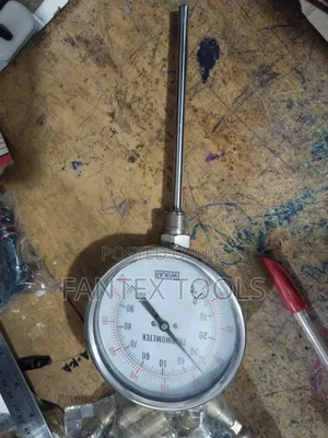 Temperature Gauge 100°.