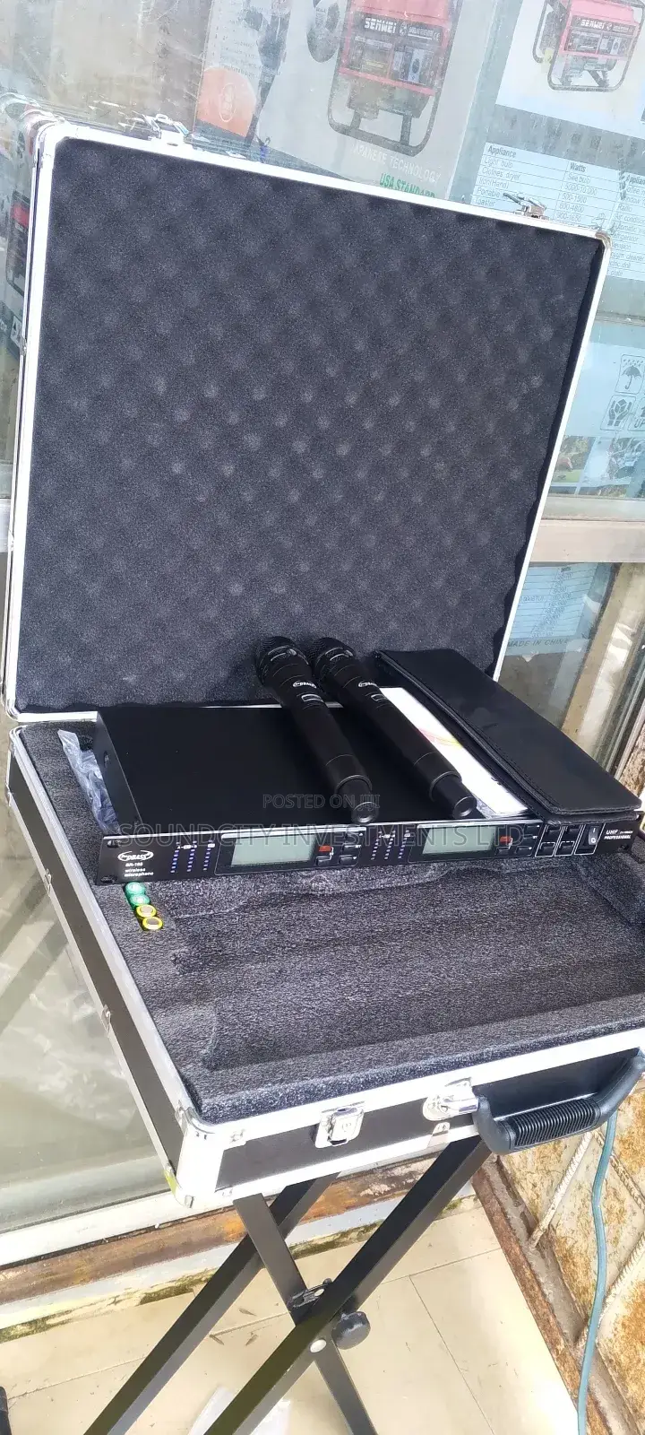 Dbass  Sr-185 Digital Wireless Microphone.