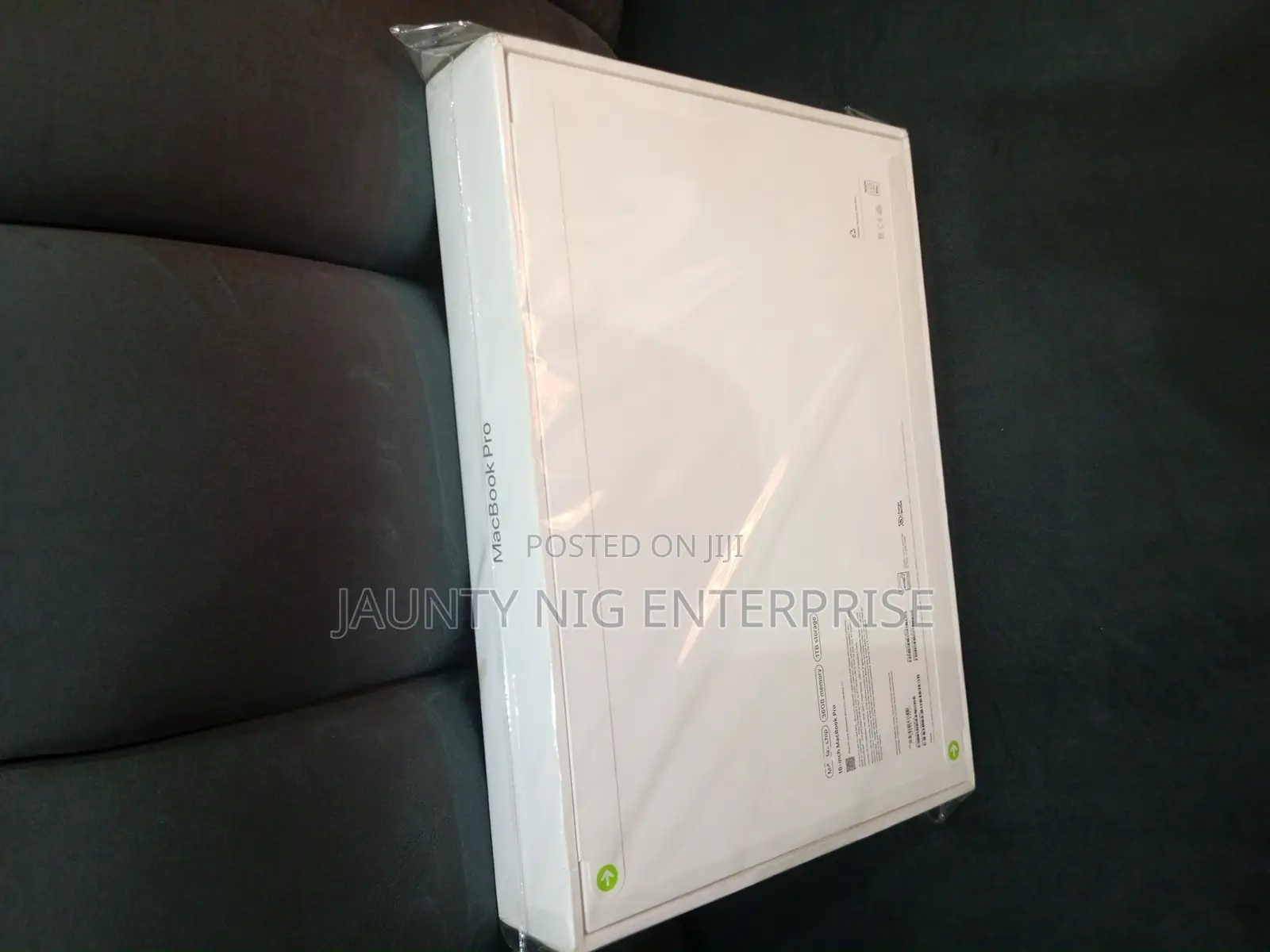 New Laptop Apple MacBook Pro 36GB Apple M4 Max SSD 1T