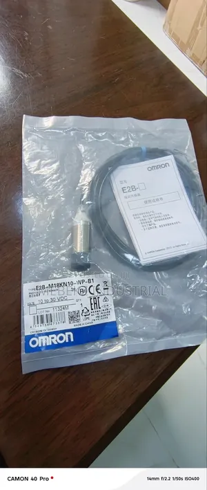 Omron Proximity Sensor E2b-M18kn10-Wp-B1
