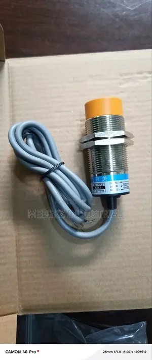 Inductive Proximity Sensor Lj30a3-15-Z/Bx