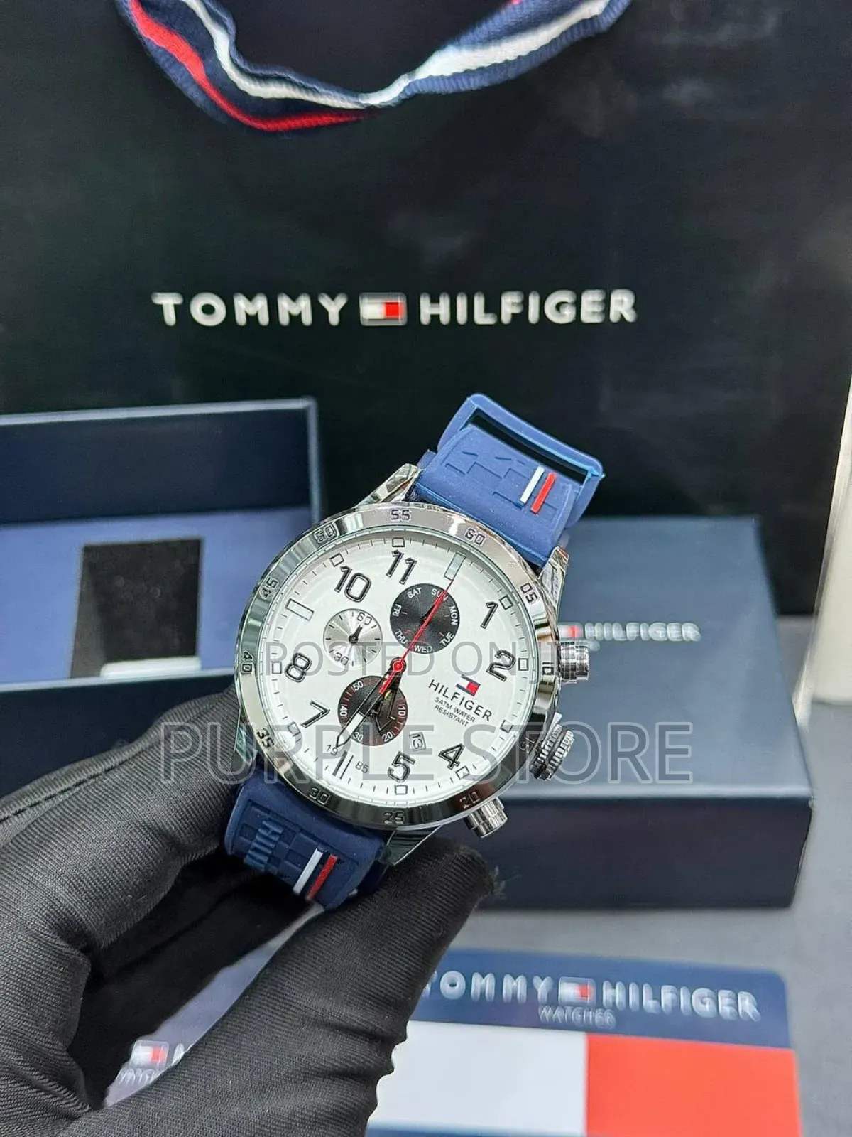 Tommy Hilfiger Quality~Chronog9raph. Different Colours Strap