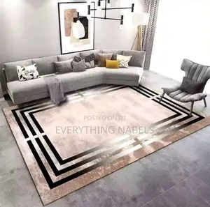 7x10 Center Rug