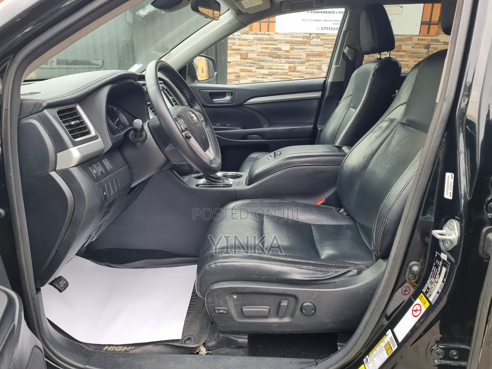 Toyota Highlander XLE 4x4 V6 (3.5L 6cyl 8A) 2017 Black