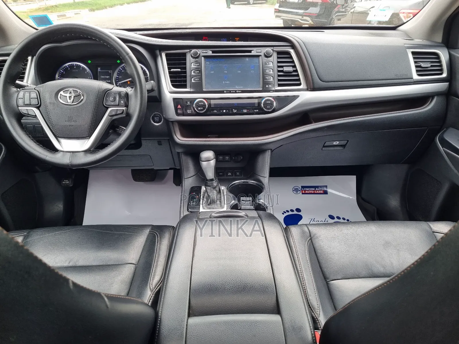 Toyota Highlander XLE 4x4 V6 (3.5L 6cyl 8A) 2017 Black