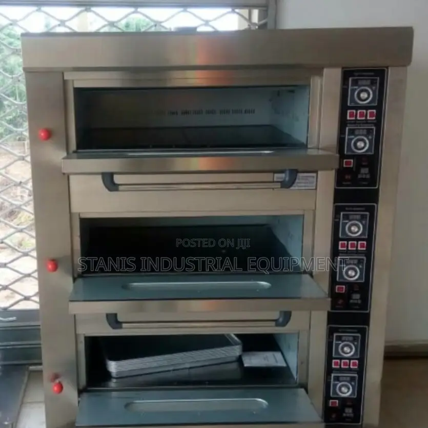 6 Trays Oven