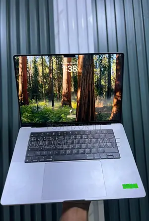 Laptop Apple MacBook Pro 2021 M1 16GB Intel Core I7 SSD 512GB