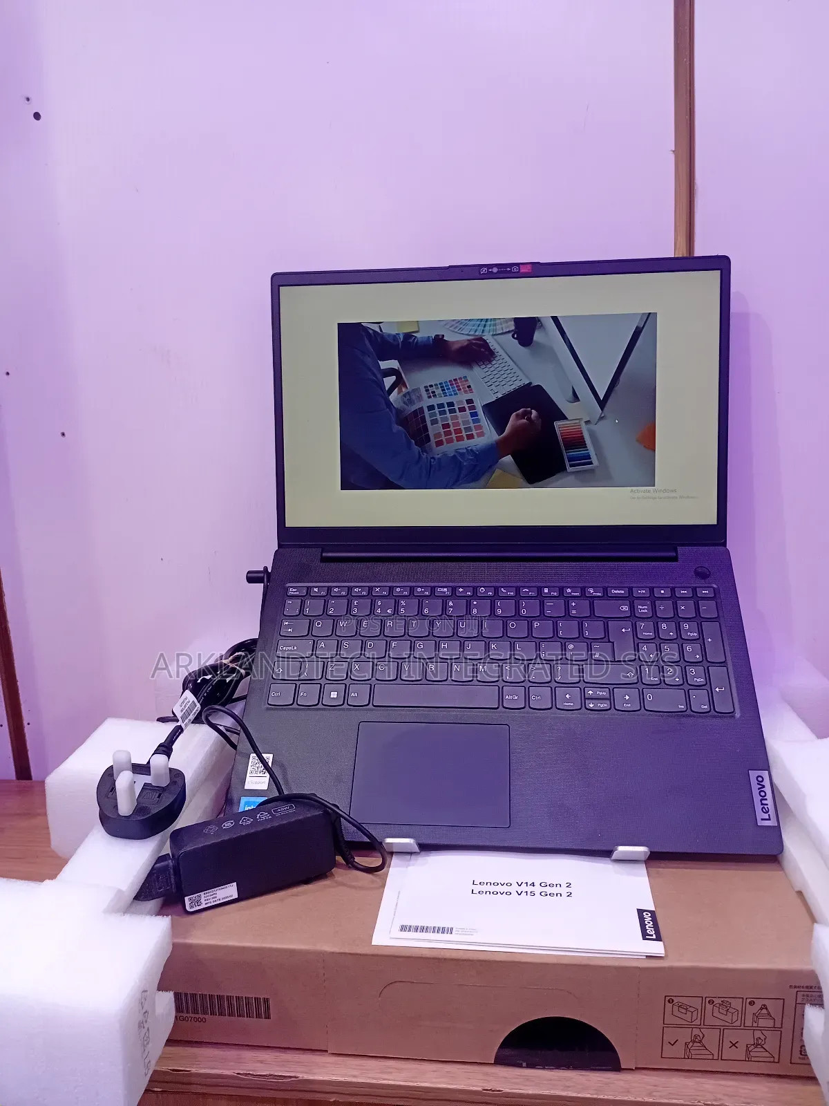 New Laptop Lenovo IdeaPad 320S 16GB Intel Core i3 SSD 256GB