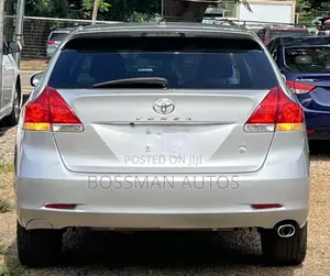 Toyota Venza AWD 2011 Silver