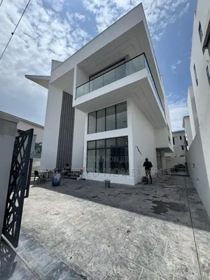 5bdrm Duplex in Lekki Phase 1 for sale