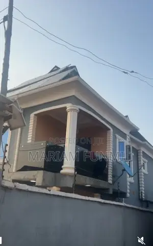 4bdrm Duplex in Moniya for sale
