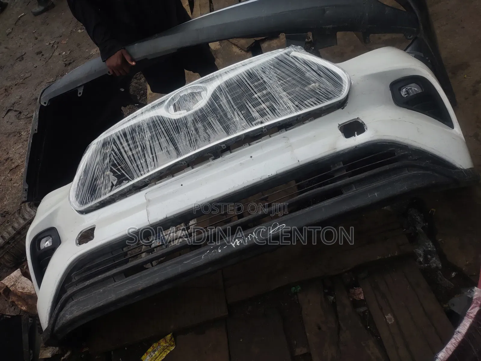 Complete Front Bumper Highlander 2020