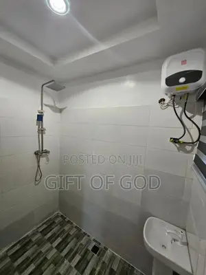 Exquisite Self-Contained Room