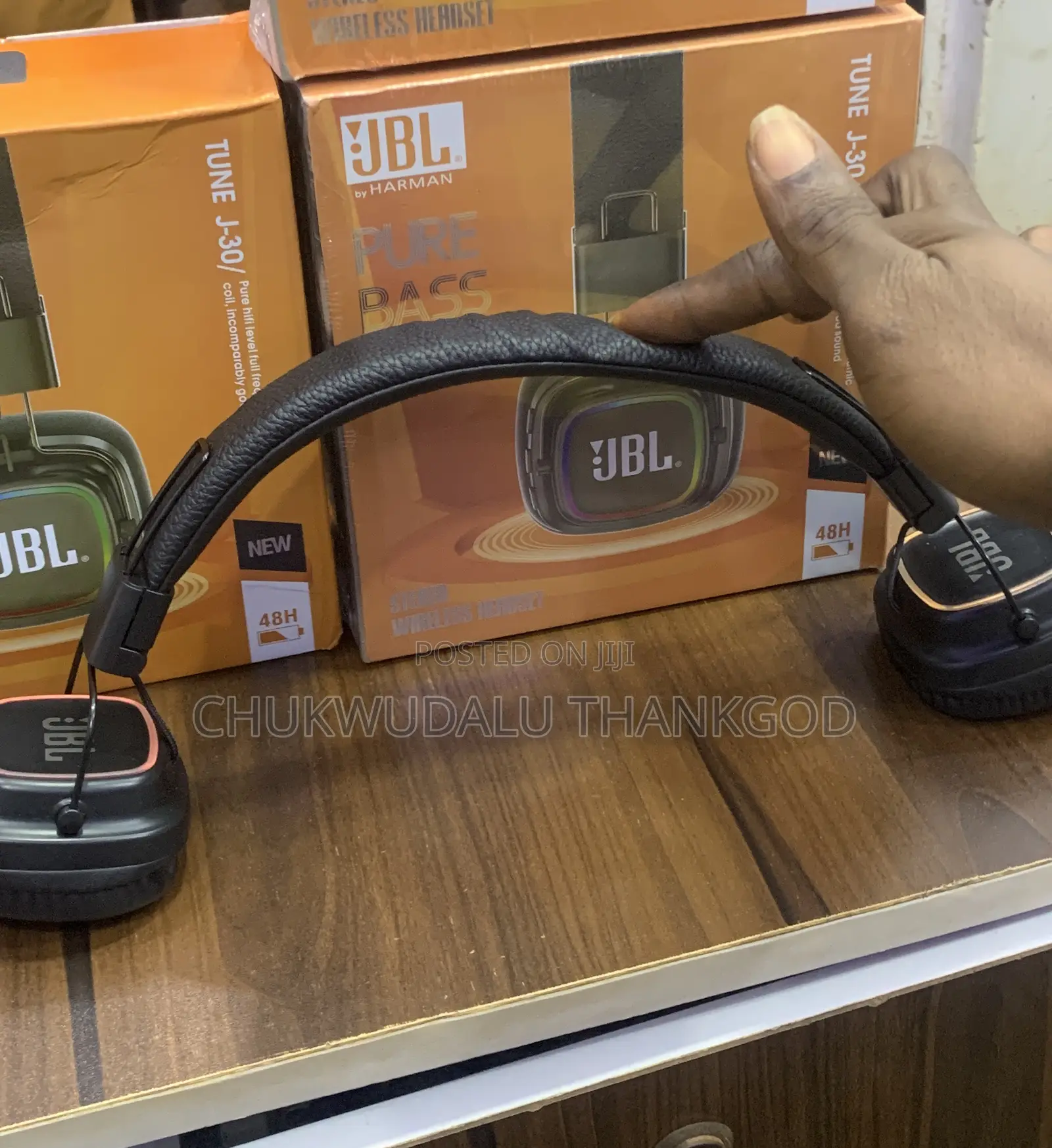 Super Flexible JBL Headset With Good Bass
