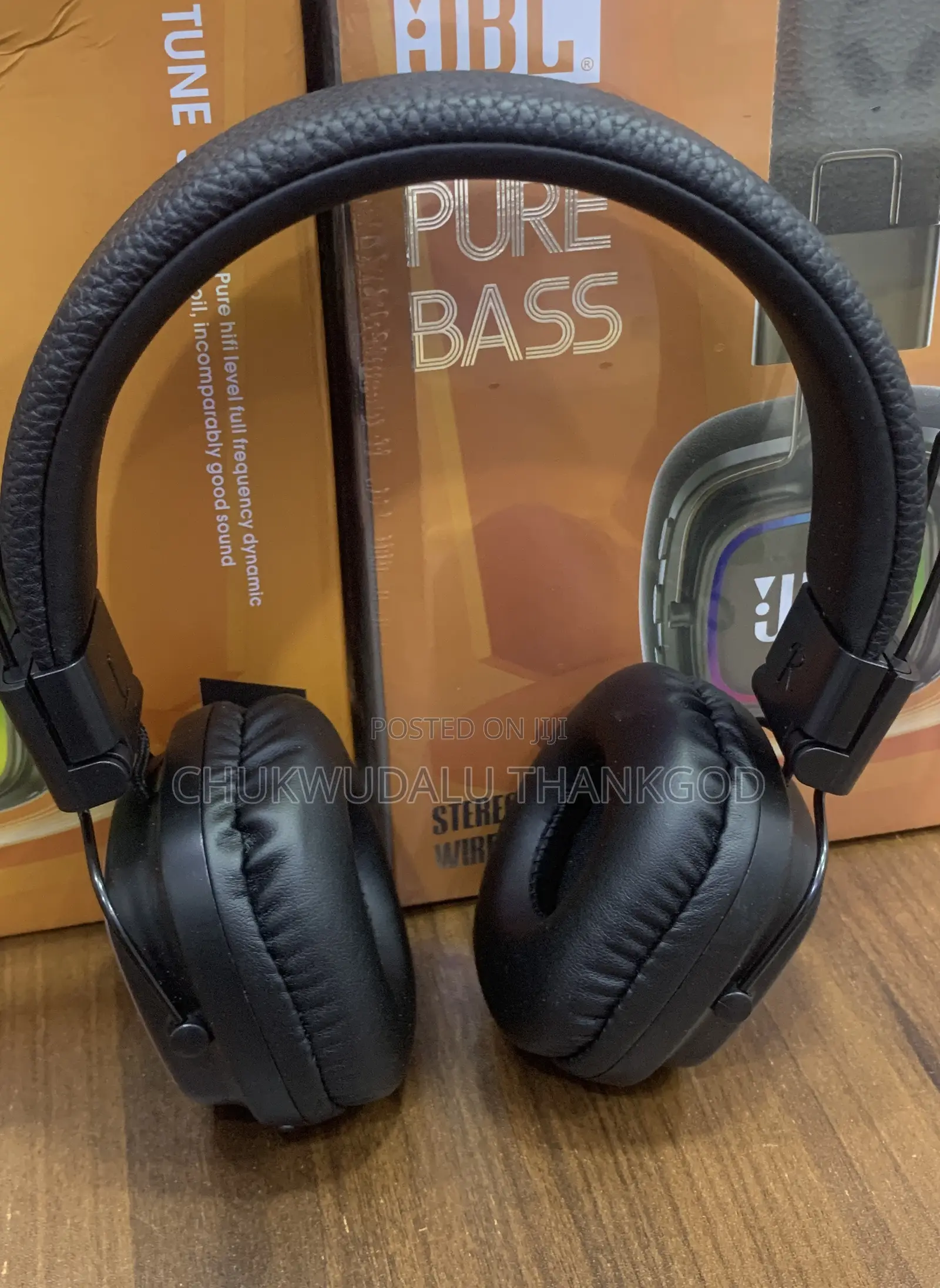 Super Flexible JBL Headset With Good Bass