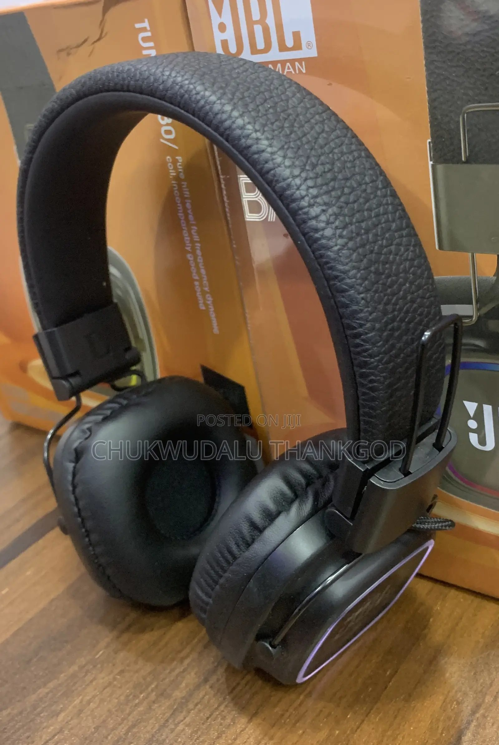 Super Flexible JBL Headset With Good Bass