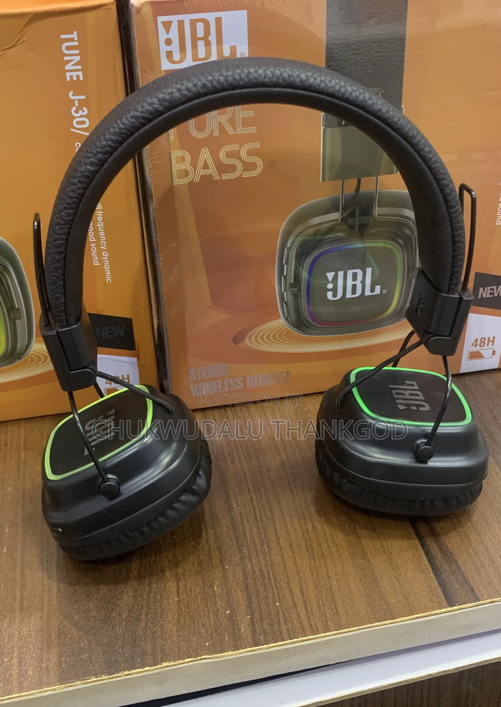 Super Flexible JBL Headset With Good Bass
