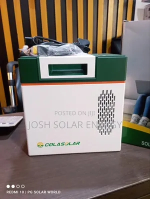 Cola 2000 Watt Solar Generator