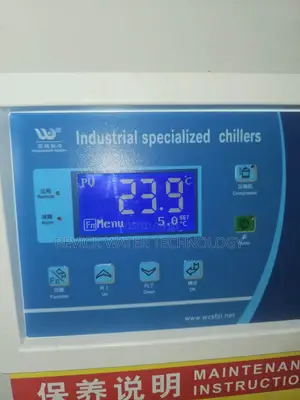 Pet Bottle Blowing Machine for Water Drinks