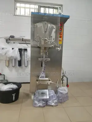 Liquid Filling and Sealing Machine (Sachet Water,Oil, Juice,Detergent)