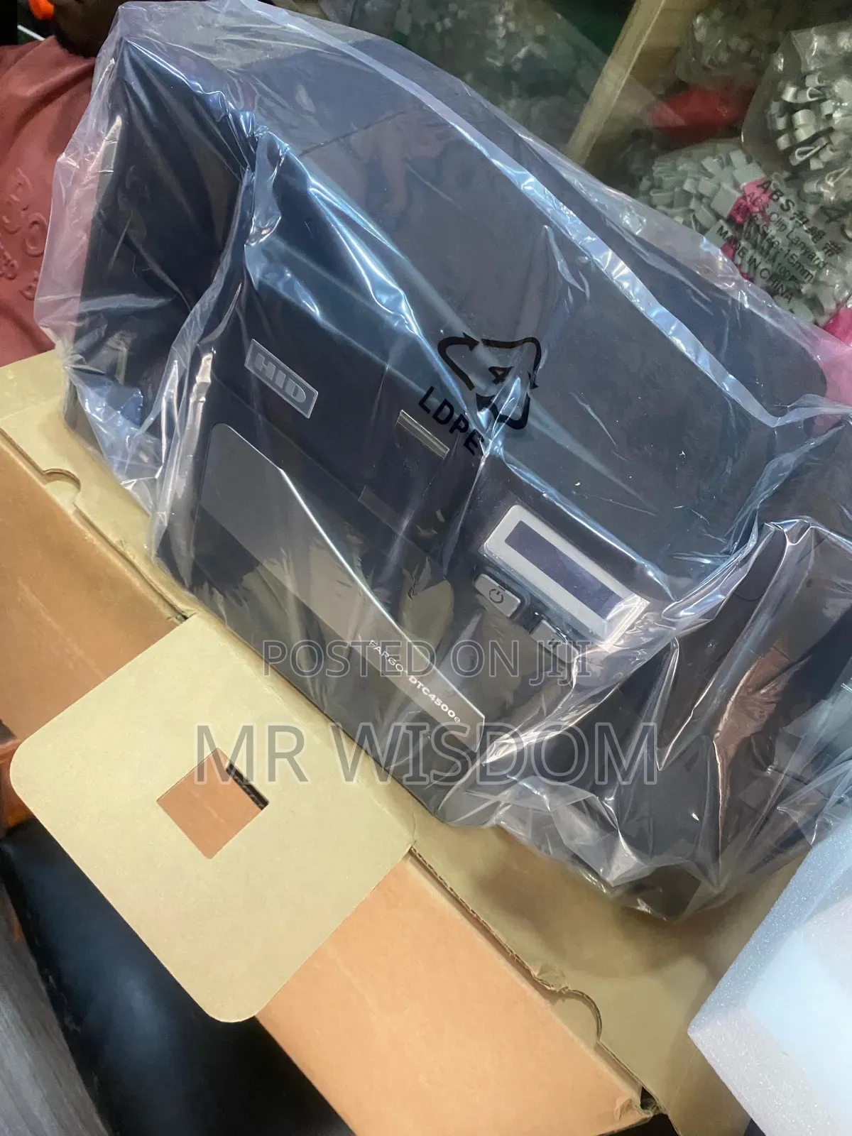 Fargo DTC 4500e Card Printer