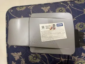 Fargo DTC 1250e Plastic Id Card Printer