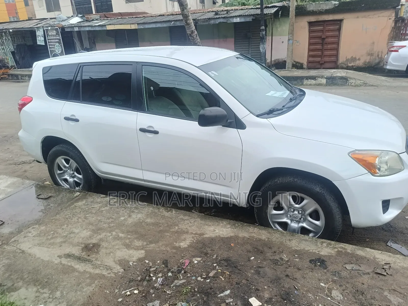 Toyota RAV4 2012 White