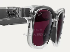 Ray-Ban | Meta Wayfarer Limited Edition Lenses: Clear/Ruby Transitions