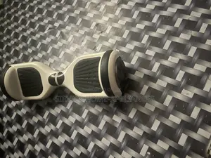6.45inches Hoverboard Available With Strong Battery