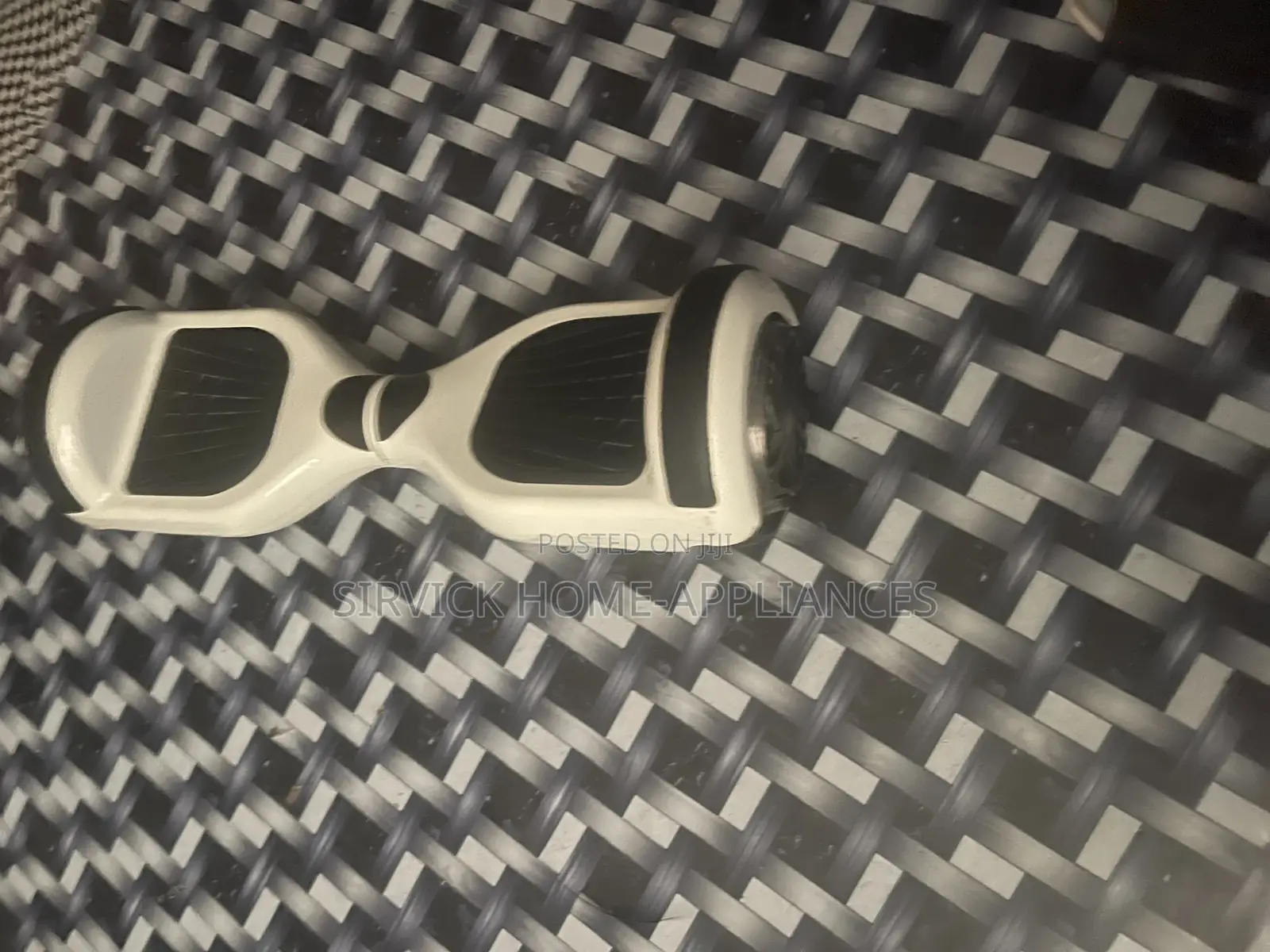 6.45inches Hoverboard Available With Strong Battery