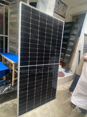 650watt Jinko Solar Panel