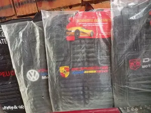 Dodge, Peugeot,Voswagen, Porsche, Ford, Benz, Hyundai Footmat