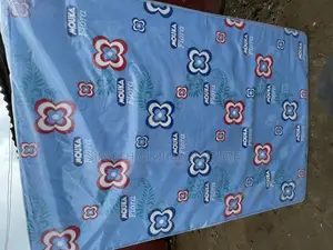 6 X 4.5 by 10 Mouka Flora Mattress 75 X 54 X 10