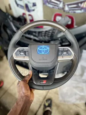 Universal Contemporary Toyota Steering Wheel