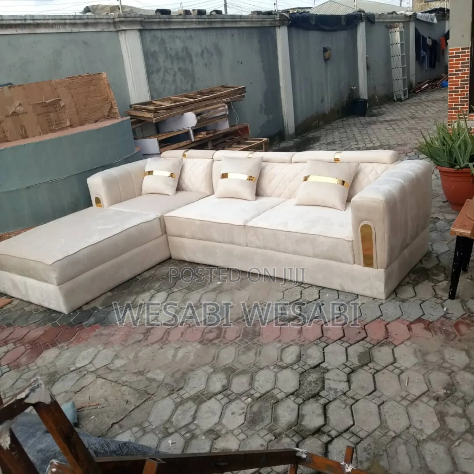 Lshape Sofa (Luxurious)