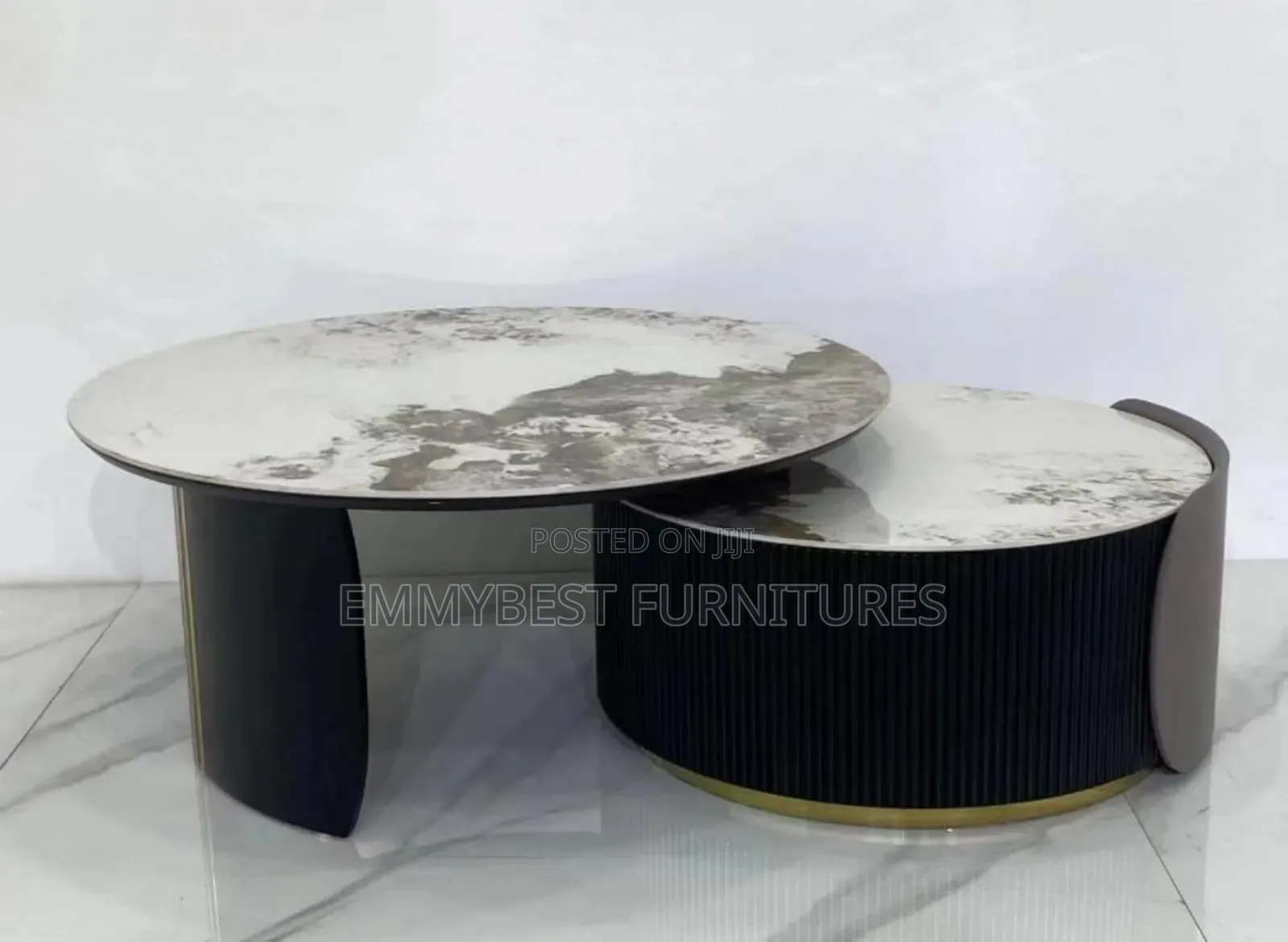 Luxurious Center Table Set.