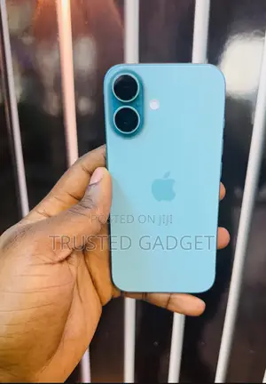 Apple iPhone 16 128 GB Green