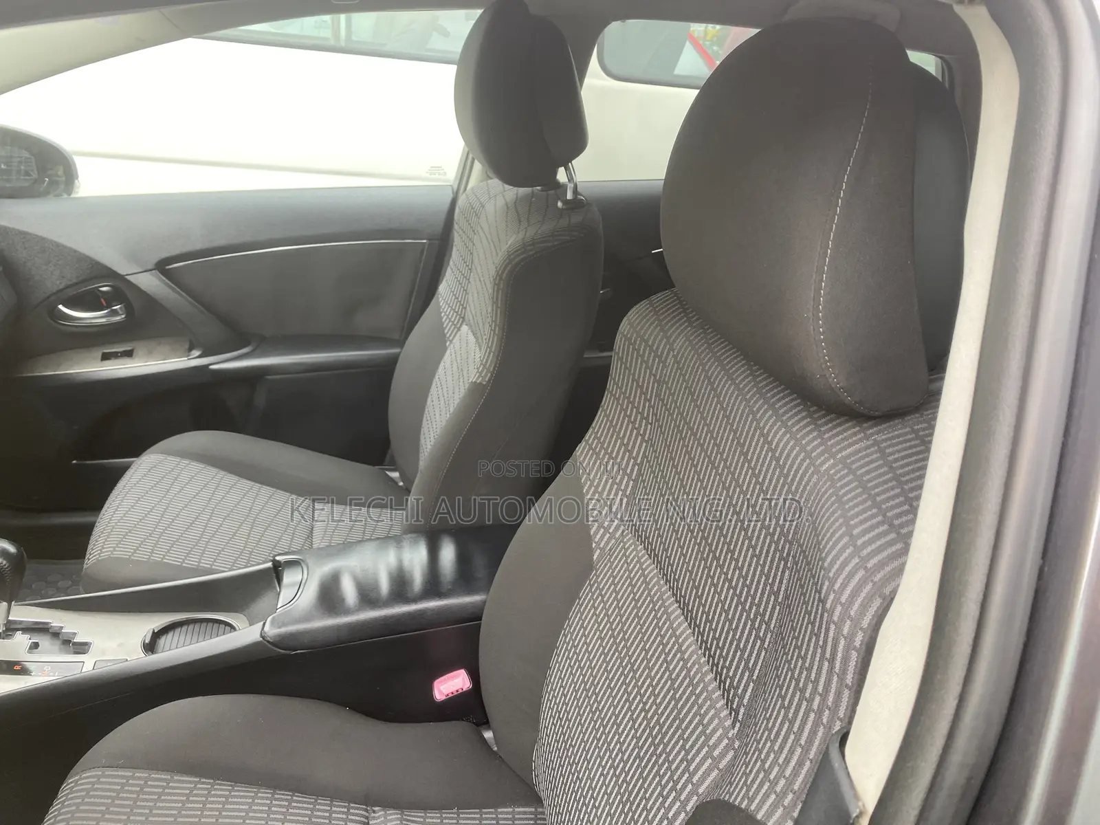 Toyota Avensis 2014 Gray