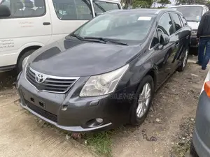 Toyota Avensis 2016 Gray
