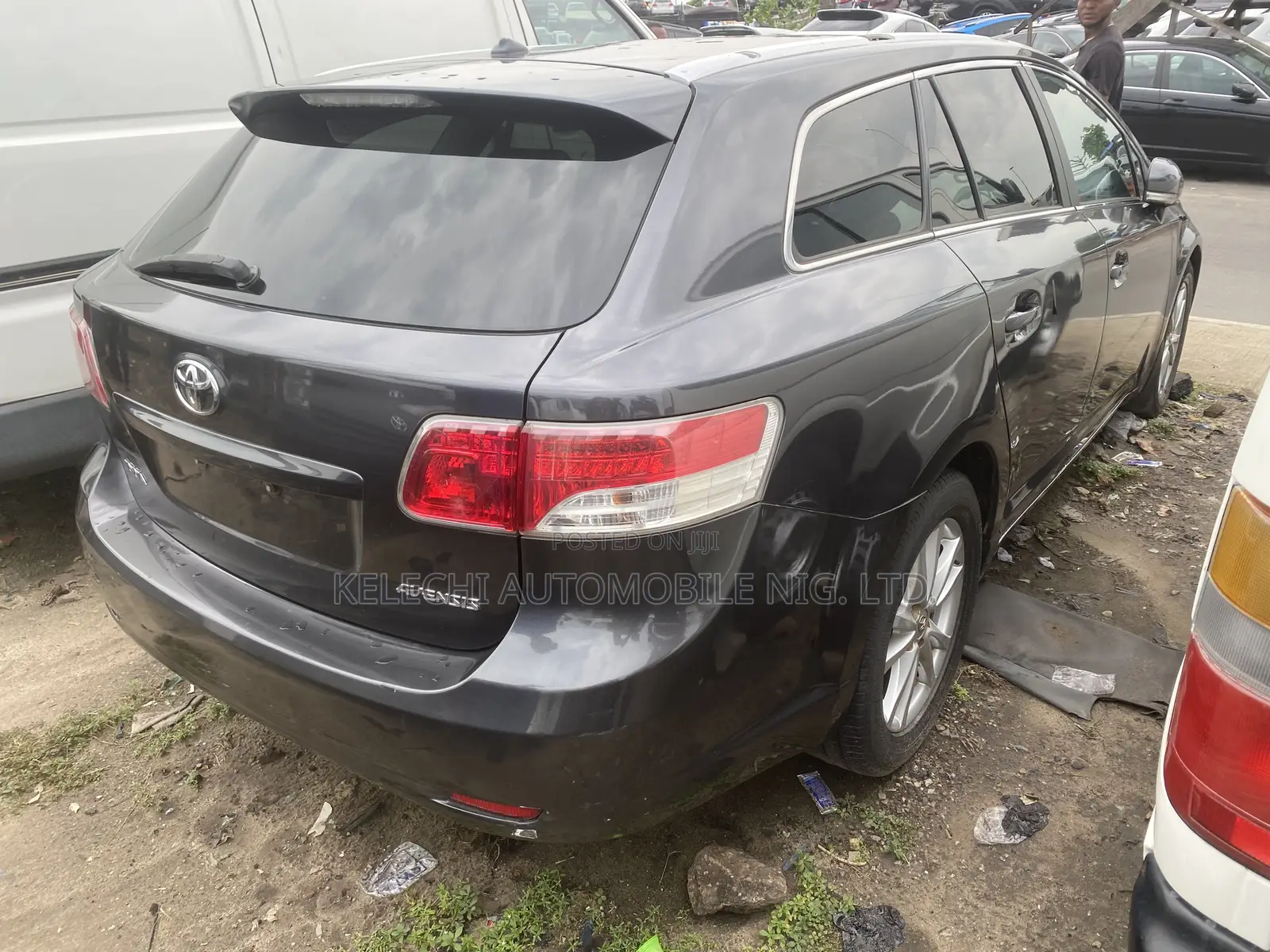 Toyota Avensis 2014 Gray