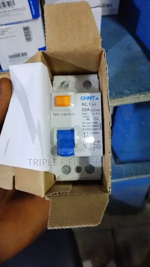 32 Amp  Original Breaker